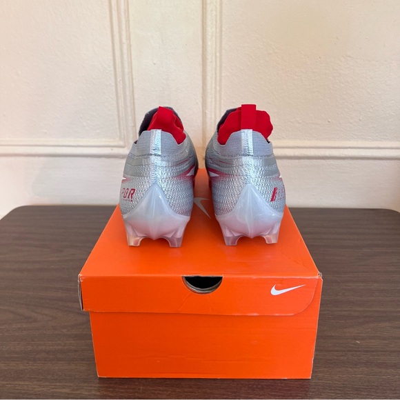 Nike Vapor Edge Elite 360 Flyknit Red Football Cleats - Picture 3 of 6